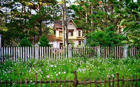 Tron Homestay